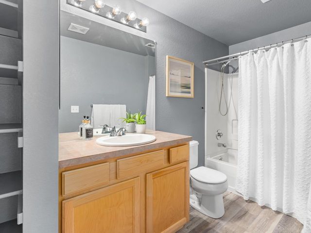 640 Gooseberry Dr 904, Longmont, CO 80503