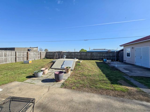 215 Cypress Street, Marked Tree, AR 72365