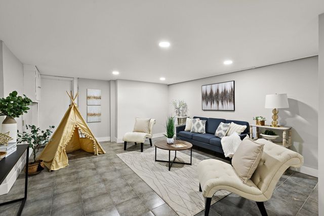 77 BOYD AVE, Jc, West Bergen, NJ 07304