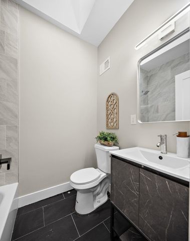 77 BOYD AVE, Jc, West Bergen, NJ 07304