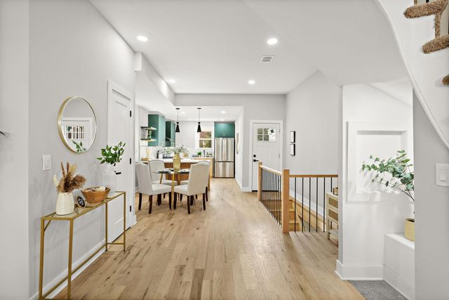 77 BOYD AVE, Jc, West Bergen, NJ 07304