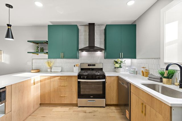 77 BOYD AVE, Jc, West Bergen, NJ 07304