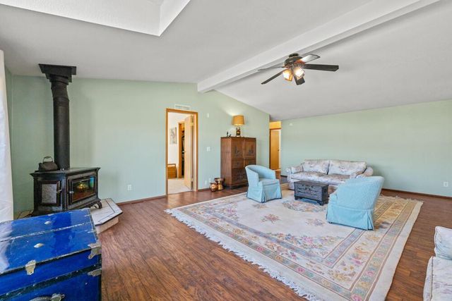 17550 S Poe Valley Road, Klamath Falls, OR 97603