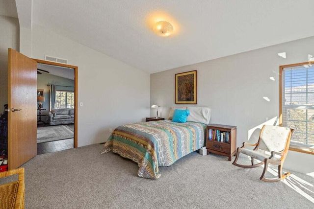 17550 S Poe Valley Road, Klamath Falls, OR 97603