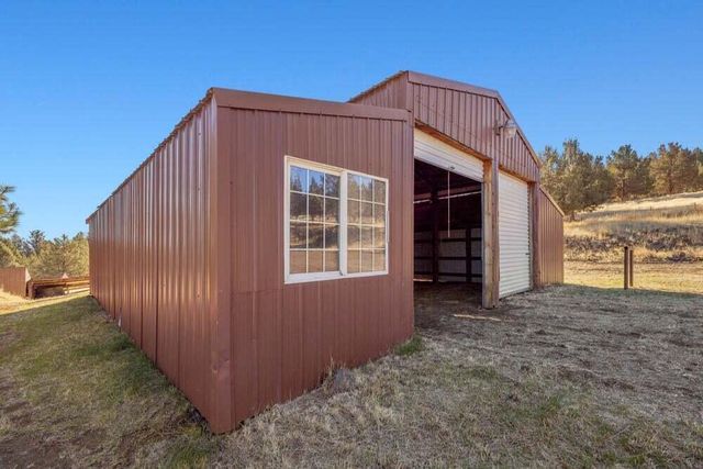 17550 S Poe Valley Road, Klamath Falls, OR 97603