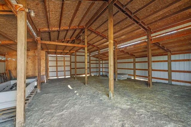 17550 S Poe Valley Road, Klamath Falls, OR 97603