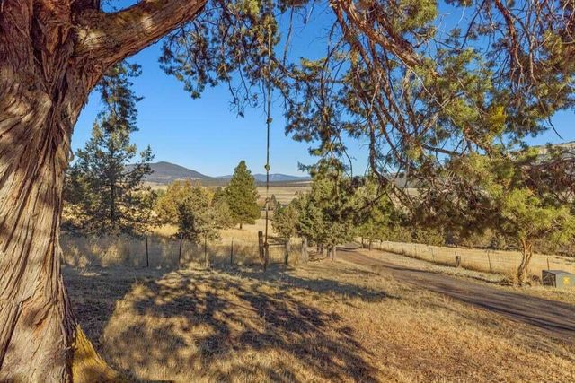 17550 S Poe Valley Road, Klamath Falls, OR 97603