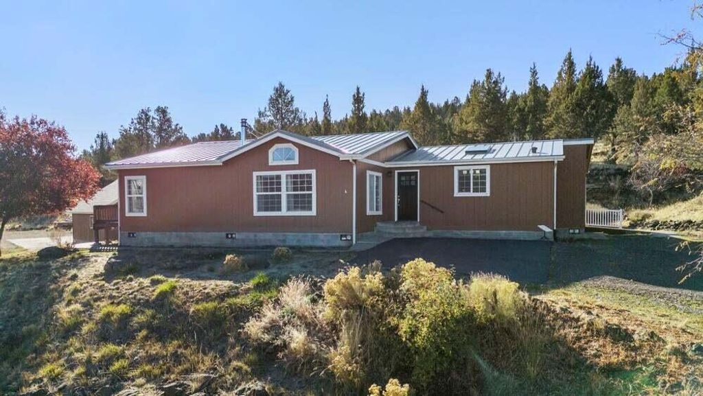 17550 S Poe Valley Road, Klamath Falls, OR 97603