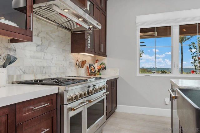 17004 Rendezvous Cir, San Diego, CA 92127