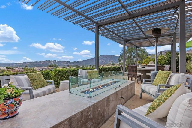 17004 Rendezvous Cir, San Diego, CA 92127
