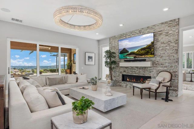 17004 Rendezvous Cir, San Diego, CA 92127