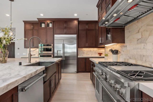 17004 Rendezvous Cir, San Diego, CA 92127