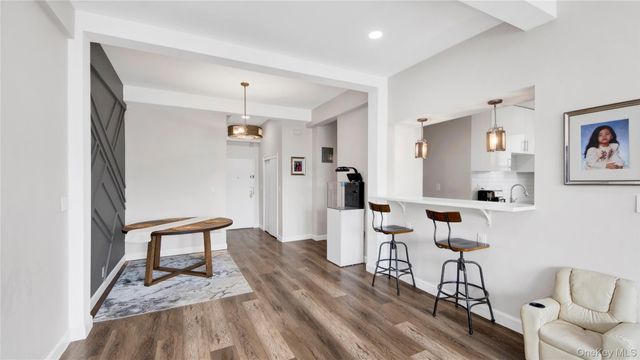 365 Bronx River Road 1F, Yonkers, NY 10704