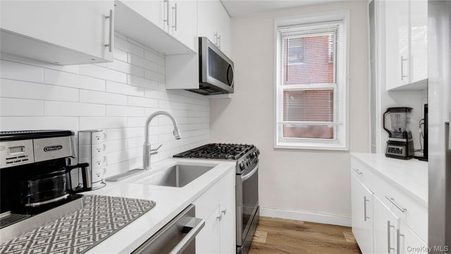 365 Bronx River Road 1F, Yonkers, NY 10704