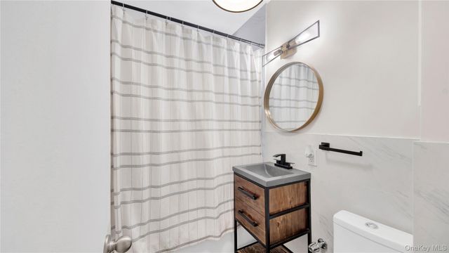 365 Bronx River Road 1F, Yonkers, NY 10704