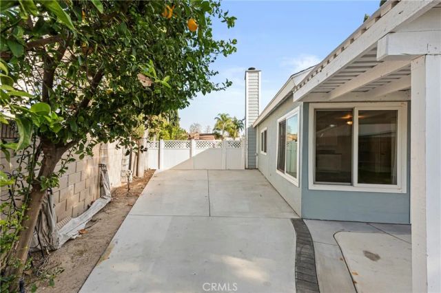 2197 Hurles Avenue, Simi Valley, CA 93063