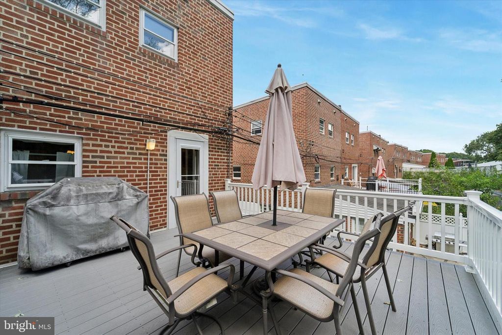 7260 VALLEY AVE, Philadelphia, PA 19128