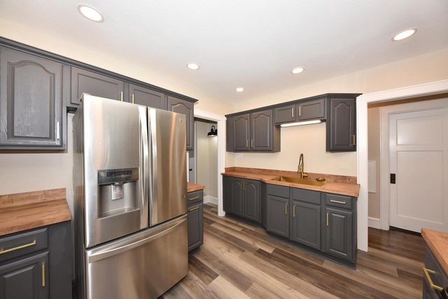 2411 N 54th STREET, Milwaukee, WI 53210