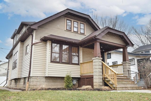 2411 N 54th STREET, Milwaukee, WI 53210