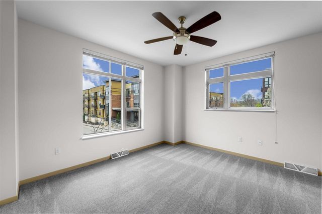 2811 No Oaks Ridge, Fitchburg, WI 53711