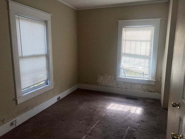 1033 FORREST AVE, Memphis, TN 38105