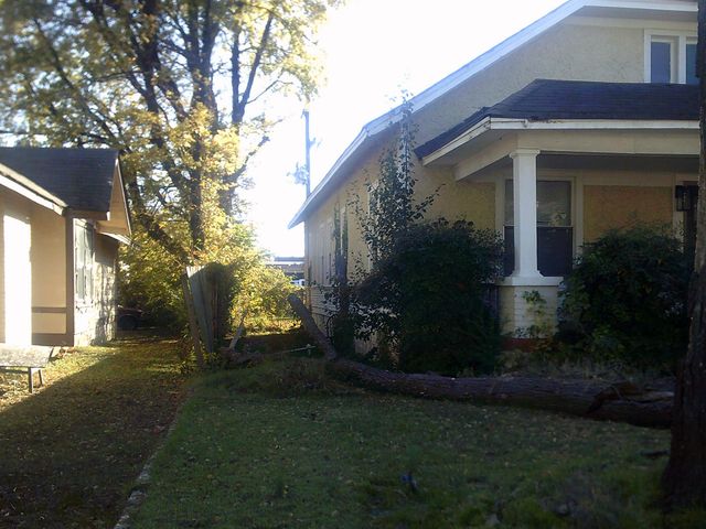 1033 FORREST AVE, Memphis, TN 38105