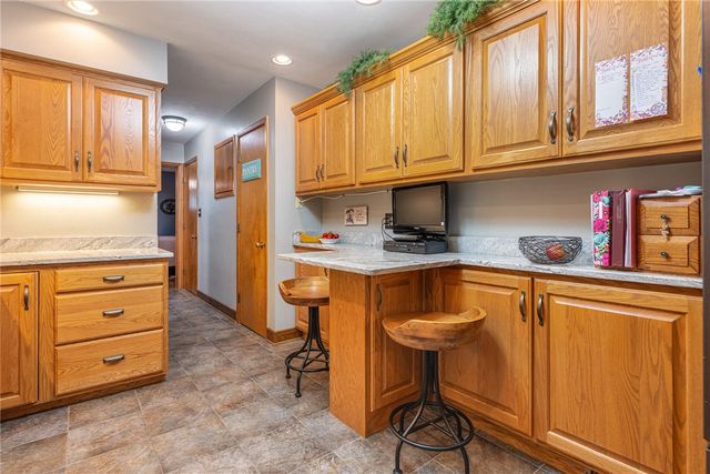 829 Lovetta Drive, Kettering, OH 45429