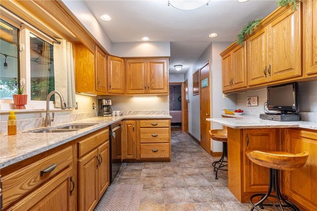 829 Lovetta Drive, Kettering, OH 45429