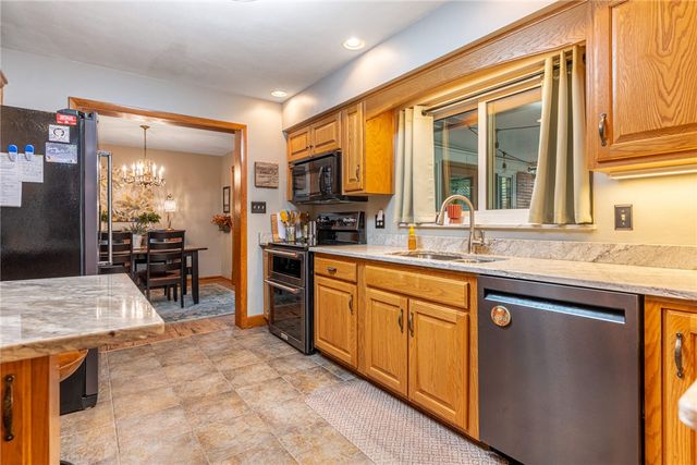 829 Lovetta Drive, Kettering, OH 45429