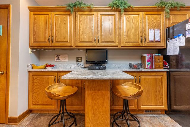 829 Lovetta Drive, Kettering, OH 45429