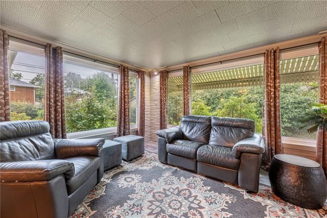 829 Lovetta Drive, Kettering, OH 45429