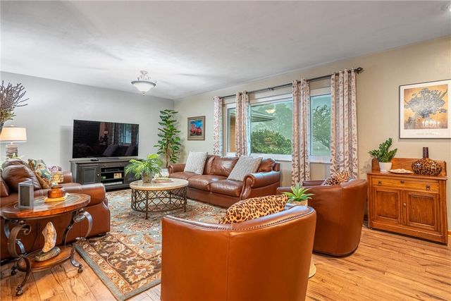 829 Lovetta Drive, Kettering, OH 45429