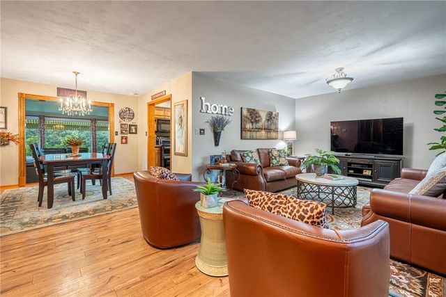 829 Lovetta Drive, Kettering, OH 45429