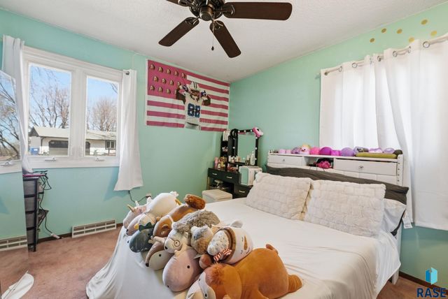 6217 W 46th St Street, Sioux Falls, SD 57106