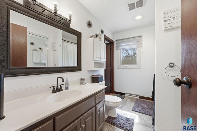 6217 W 46th St Street, Sioux Falls, SD 57106