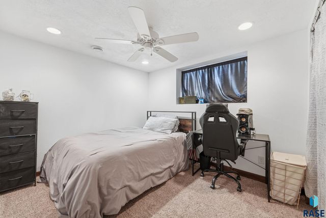 6217 W 46th St Street, Sioux Falls, SD 57106