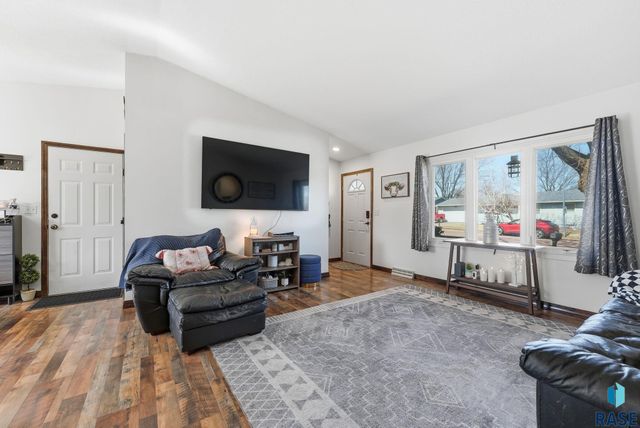 6217 W 46th St Street, Sioux Falls, SD 57106