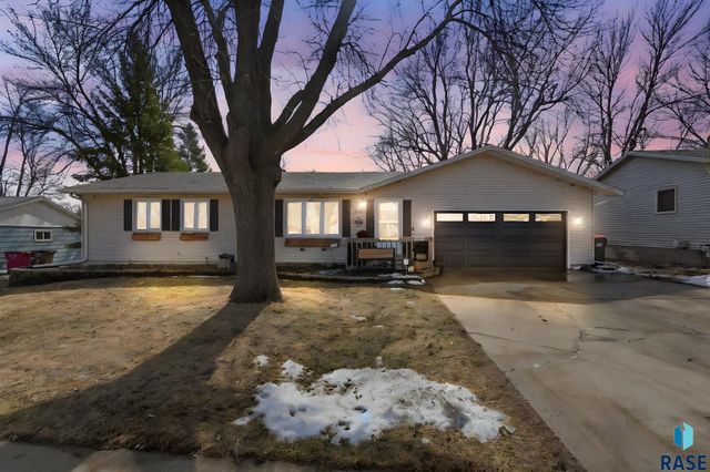 6217 W 46th St Street, Sioux Falls, SD 57106