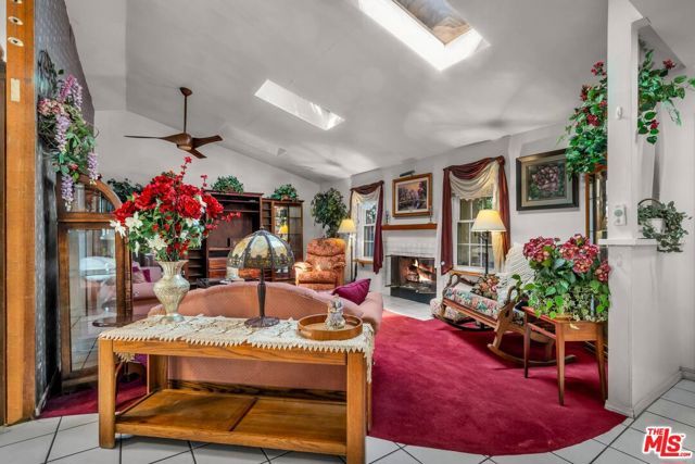 16416 Parthenia Street, Los Angeles, CA 91343