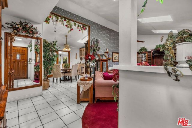 16416 Parthenia Street, Los Angeles, CA 91343