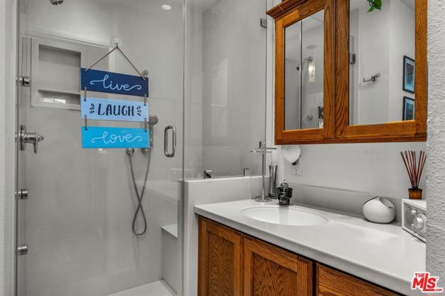 16416 Parthenia Street, Los Angeles, CA 91343