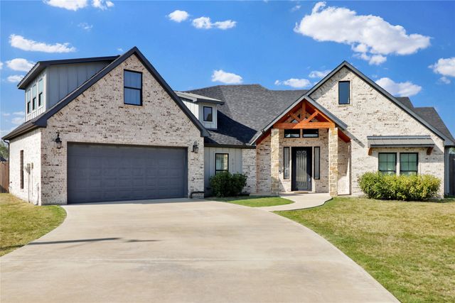 8023 Pennington, Fort Worth, TX 76126