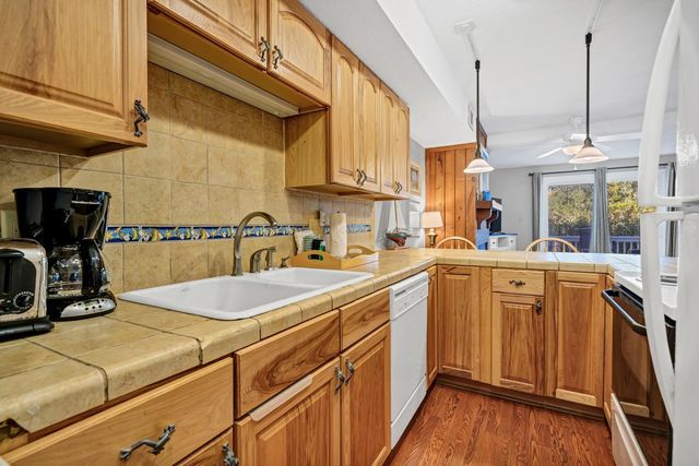 258 Driftwood Lane, Edisto Island, SC 29438