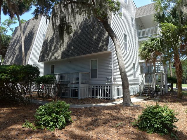 258 Driftwood Lane, Edisto Island, SC 29438