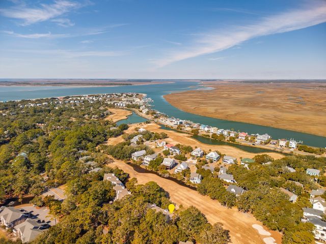 258 Driftwood Lane, Edisto Island, SC 29438