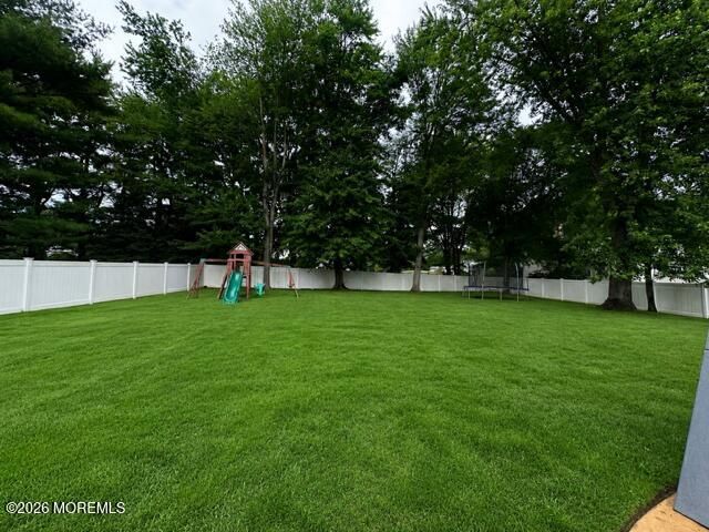 11 Sandpiper Drive, Manalapan, NJ 07726