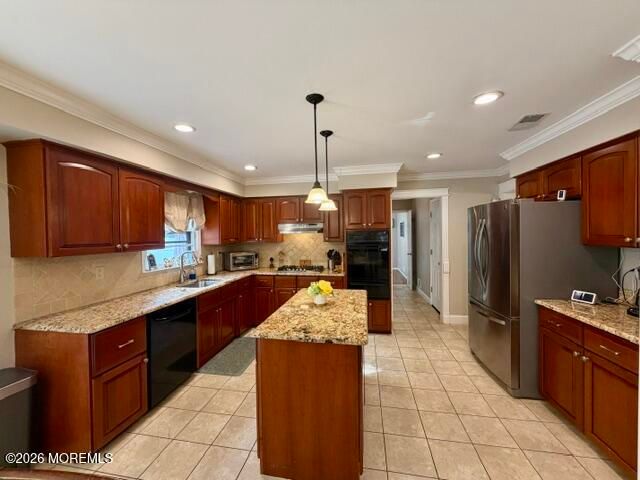 11 Sandpiper Drive, Manalapan, NJ 07726