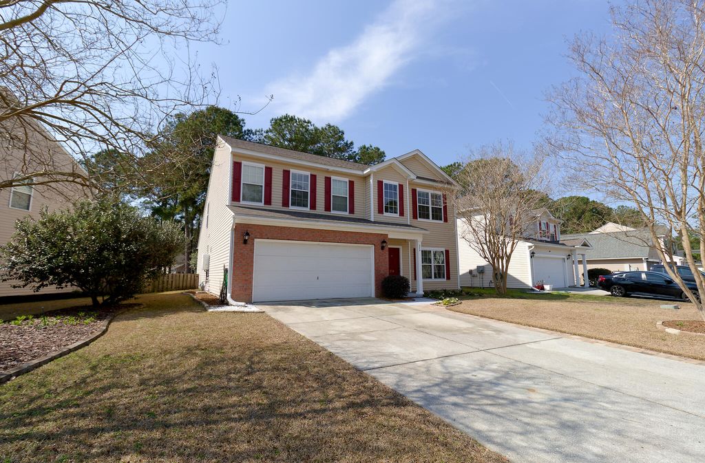 Image 2 of property listing at 274 Sweet Alyssum Drive, Ladson, SC 29456
