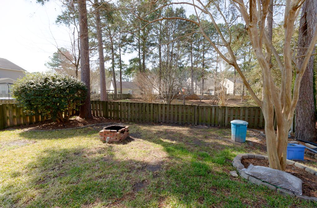 Image 39 of property listing at 274 Sweet Alyssum Drive, Ladson, SC 29456