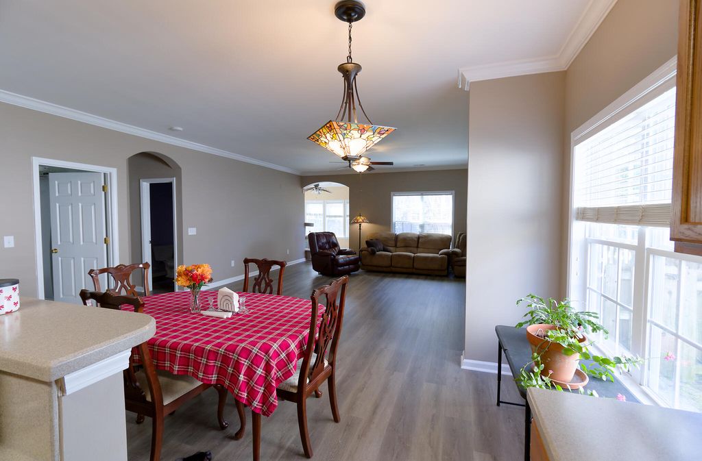 Image 4 of property listing at 274 Sweet Alyssum Drive, Ladson, SC 29456